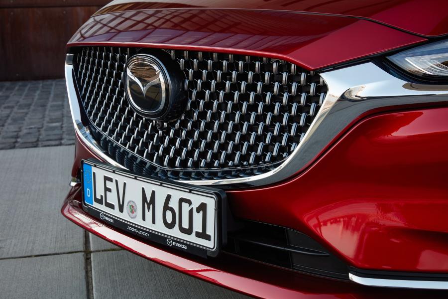 Детали экстерьера Mazda6 Wagon (GJ) 2018 года  (WW) (фото 22 из 50)